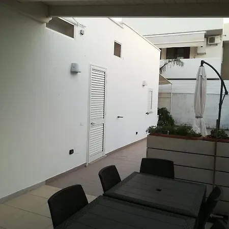 Bastet Salento 3*